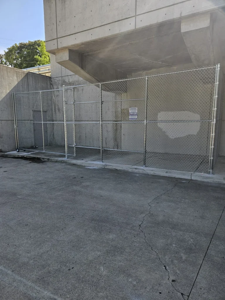 Commercial chain link enclosure