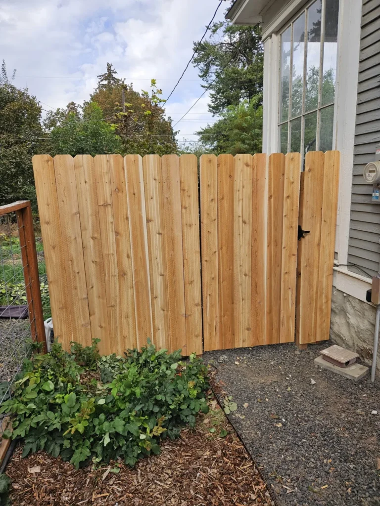 Wood privacy fence & side gate — 4